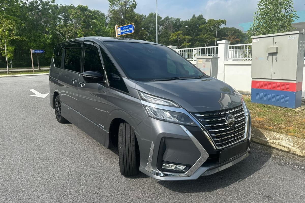 Nissan Serena 2.0 Highway Star S-Hybrid 2024